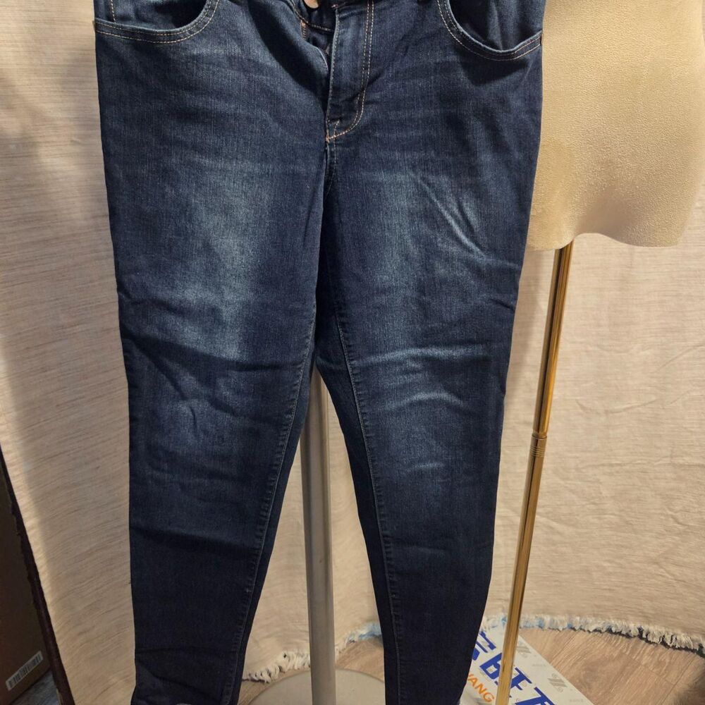 1822-denim Women's Blue and Navy Jeans